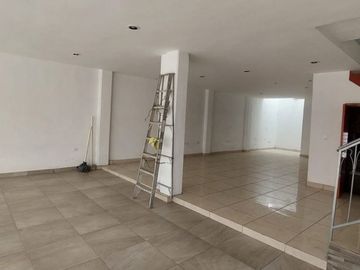Edificio en Renta en Barrio La Estación