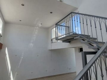 Edificio en Renta en Barrio La Estación