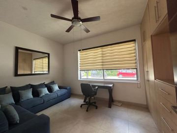 RENTA CASA DE 1 PISO AMUEBLADA EN SOBERNA SUR-ESTE DE LEON GUANAJUATO