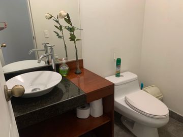 VENTA DUPLEX EN MONTERRICO SURCO, LIMA