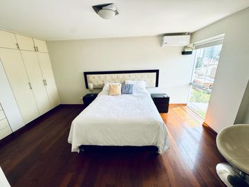 VENTA DUPLEX EN MONTERRICO SURCO, LIMA