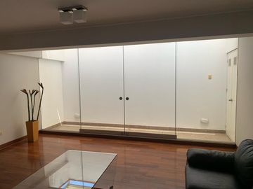VENTA DUPLEX EN MONTERRICO SURCO, LIMA