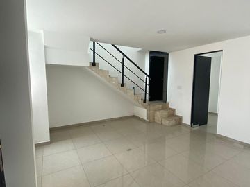 Excelente Casa en Venta con Roof Garden en Barrio El Calvario, Cuautlancingo