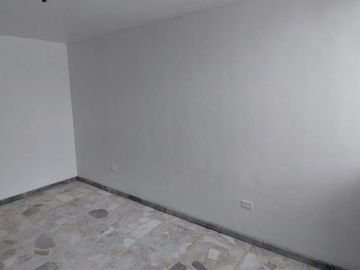 Se Renta Casa Grande en Santa Elena para Escuela u Oficinas