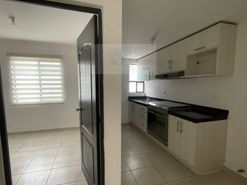 RENTA CASA SONTERRA QUERETARO