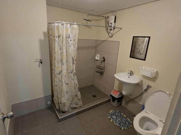Semi-Furnished 1-Bedroom Condo for Sale in Avida 34th Street, BGC Taguig