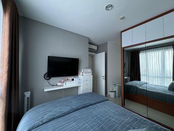Dijual Best Price Apartemen Grand Madison 2+1 Bedrooms Full Furnished di Kawasan Central Park Jakarta Barat