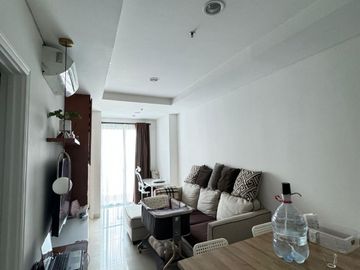 Dijual Best Price Apartemen Grand Madison 2+1 Bedrooms Full Furnished di Kawasan Central Park Jakarta Barat