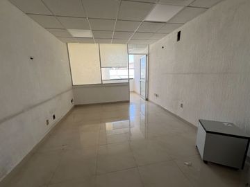 INMUEBLE COMERCIAL EN RENTA EN PASEO DE LOS INSURGENTES, LEÓN, GTO.