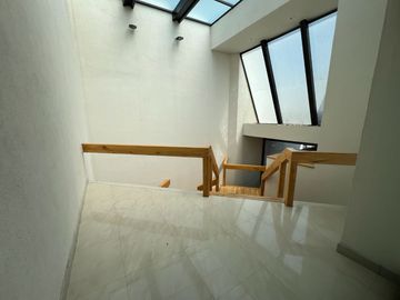 INMUEBLE COMERCIAL EN RENTA EN PASEO DE LOS INSURGENTES, LEÓN, GTO.