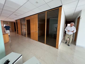 INMUEBLE COMERCIAL EN RENTA EN PASEO DE LOS INSURGENTES, LEÓN, GTO.