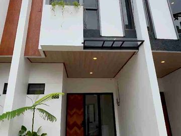 Rumah 2 Lt Minimalis di Kukusan Dekat Toll, UI, Stasiun Depok Baru, RS. Graha Permata Ibu, Pasar Kemiri