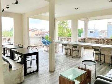 Dijual rumah dan usaha cafe di modernland tangerang