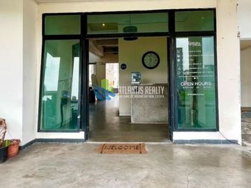 Dijual rumah dan usaha cafe di modernland tangerang
