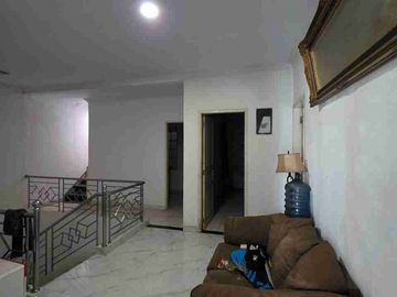 DIJUAL CEPAT RUMAH BOULEVARD DI HARAPAN INDAH BEKASI KOTA