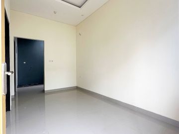 Rumah Ciracas House, Murah Mewah 2/1 LANTAI Baru, Jaktim Kota Jakarta Timur Dijual (APS)