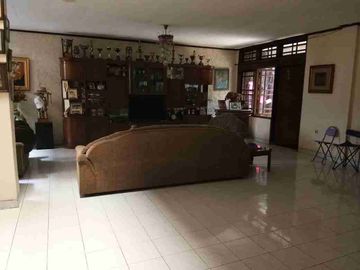 Di Jual Rumah 2 Lantai, Bebas Banjir, Lokasi Strategis, di Cempaka Putih Tengah, Jakarta Pusat