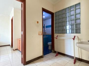 Disewakan 3BR Mitra Bahari 109m² – Elegant Classic Minimalist, Dekat Pluit & Kota Tua