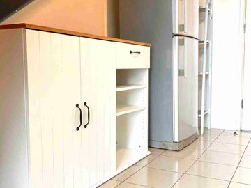 1BR ONE ROCKWELL EAST