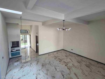 Rumah Baru 2 Lantai di Boulevard Araya Greenwood Golf