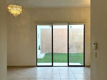 Casa en Renta en Rivello Residencial