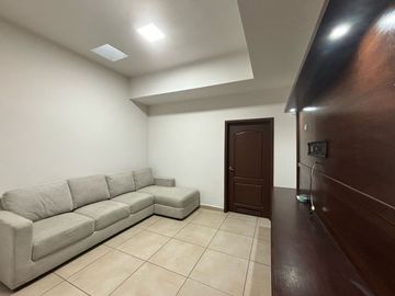 Casa en Renta en Rivello Residencial
