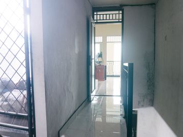 Rumah Siap Huni Modern Renovated di Metland Menteng Cakung