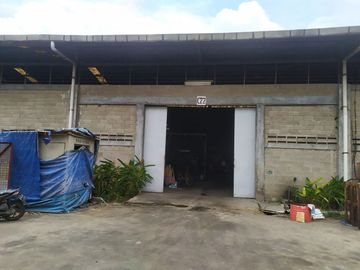 Disewakan unit Gudang P.98m x L.24m Akses container 40 feet. Lokasi Cakung Jakarta Timur.