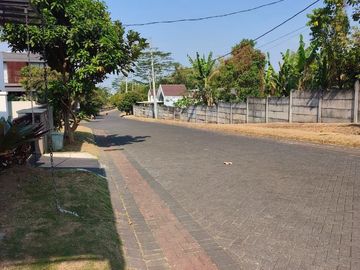 DIJUAL Rumah Modern Minimalis Dg Vibes Homey Siap Huni Keamanan 24 Jam Dg One Gate System Akses Dekat Pusat Kota dan Pendidikan di Greenland