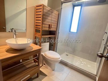 Departamento en Venta en 	Cuajimalpa de Morelos, Manzanastitla CMB 27-290.