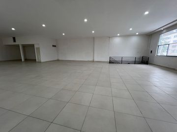 INMUEBLE COMERCIAL EN RENTA EN AV. ALUD, LEÓN,GTO