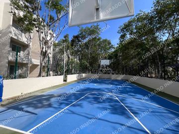 Departamento en renta con pádel, cancha de tenis, de fut de basquetbol. zona pet albercas y seguridad