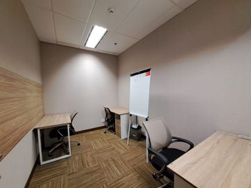 Sewa ruang kantor Furnished di 18 Office Park, Tb simatupang Jakarta Selatan