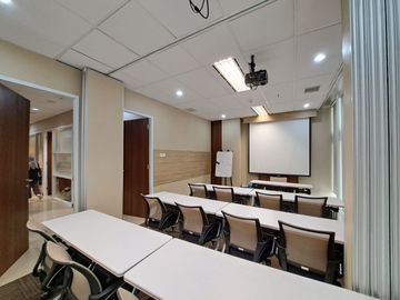 Sewa ruang kantor Furnished di 18 Office Park, Tb simatupang Jakarta Selatan