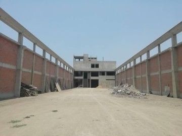 VENDO LOCAL IMPONENTE LOCAL INDUSTRIAL AV. CHILLON - CHACRA CERRO COMAS