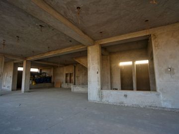VENDO LOCAL IMPONENTE LOCAL INDUSTRIAL AV. CHILLON - CHACRA CERRO COMAS