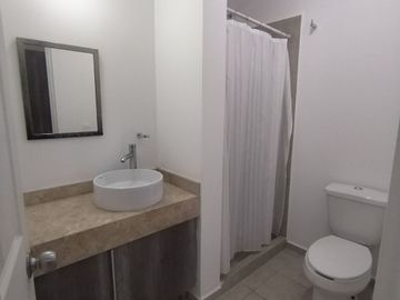 DEPTO EN PLANTA BAJA, FRACC TRES CANTOS