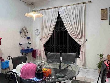 Rumah 3 Lantai Jl Sutrisno Medan
