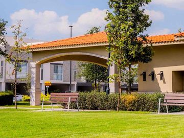 RENTA DE CASA EN SANTUARIO RESIDENCIAL NUEVA