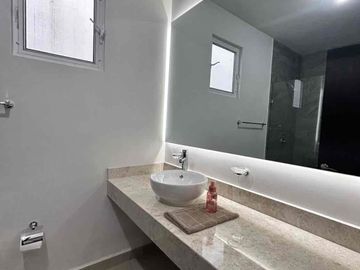 RENTA DE CASA EN SANTUARIO RESIDENCIAL NUEVA