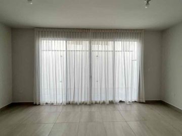 RENTA DE CASA EN SANTUARIO RESIDENCIAL NUEVA