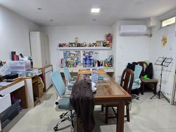 DIJUAL CEPAT RUMAH PIK 1 TOWN HOUSE EMERALD BGM 8X14 (2.5 LANTAI) FURNISH RAPI SIAP HUNI NEGO SAMPAI DEAL