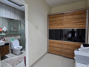 DIJUAL CEPAT RUMAH PIK 1 TOWN HOUSE EMERALD BGM 8X14 (2.5 LANTAI) FURNISH RAPI SIAP HUNI NEGO SAMPAI DEAL
