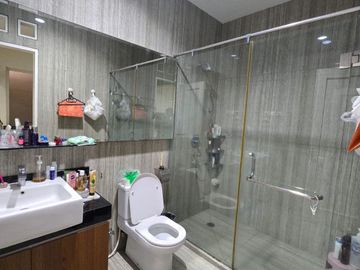 DIJUAL CEPAT RUMAH PIK 1 TOWN HOUSE EMERALD BGM 8X14 (2.5 LANTAI) FURNISH RAPI SIAP HUNI NEGO SAMPAI DEAL