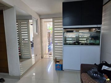 DIJUAL CEPAT RUMAH PIK 1 TOWN HOUSE EMERALD BGM 8X14 (2.5 LANTAI) FURNISH RAPI SIAP HUNI NEGO SAMPAI DEAL