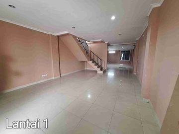 Disewakan Ruko 3 Lantai di Symphoni Harapan Indah Bekasi