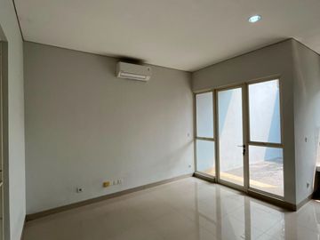 Rumah 2lt luas 8x15 120meter 3KT Cluster Mississippi JGC Jakarta Garden City