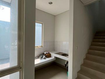 Rumah 2lt luas 8x15 120meter 3KT Cluster Mississippi JGC Jakarta Garden City