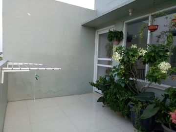 DIJUAL Rumah 2 Lantai dengan Lingkungan Nyaman dan Strategis di Perumahan Malaka Permai, Rorotan, Cilincing, Jakarta Utara