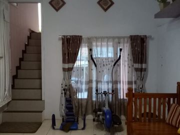DIJUAL Rumah 2 Lantai dengan Lingkungan Nyaman dan Strategis di Perumahan Malaka Permai, Rorotan, Cilincing, Jakarta Utara